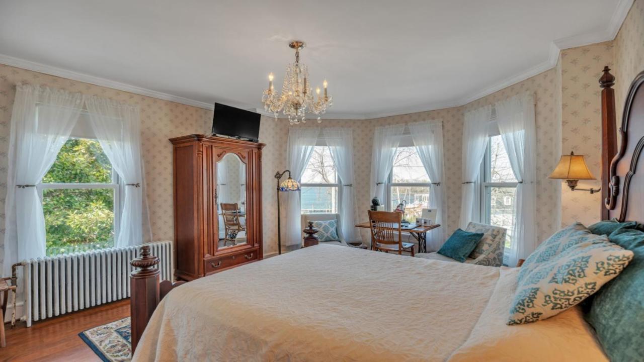 Solomons Victorian Inn ภายนอก รูปภาพ